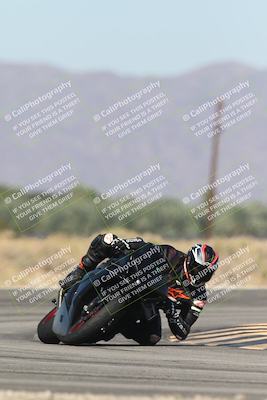 media/Oct-13-2025-Moto Forza (Mon) [[a66d839500]]/2-A Group/Session 3 (Turn 16)/